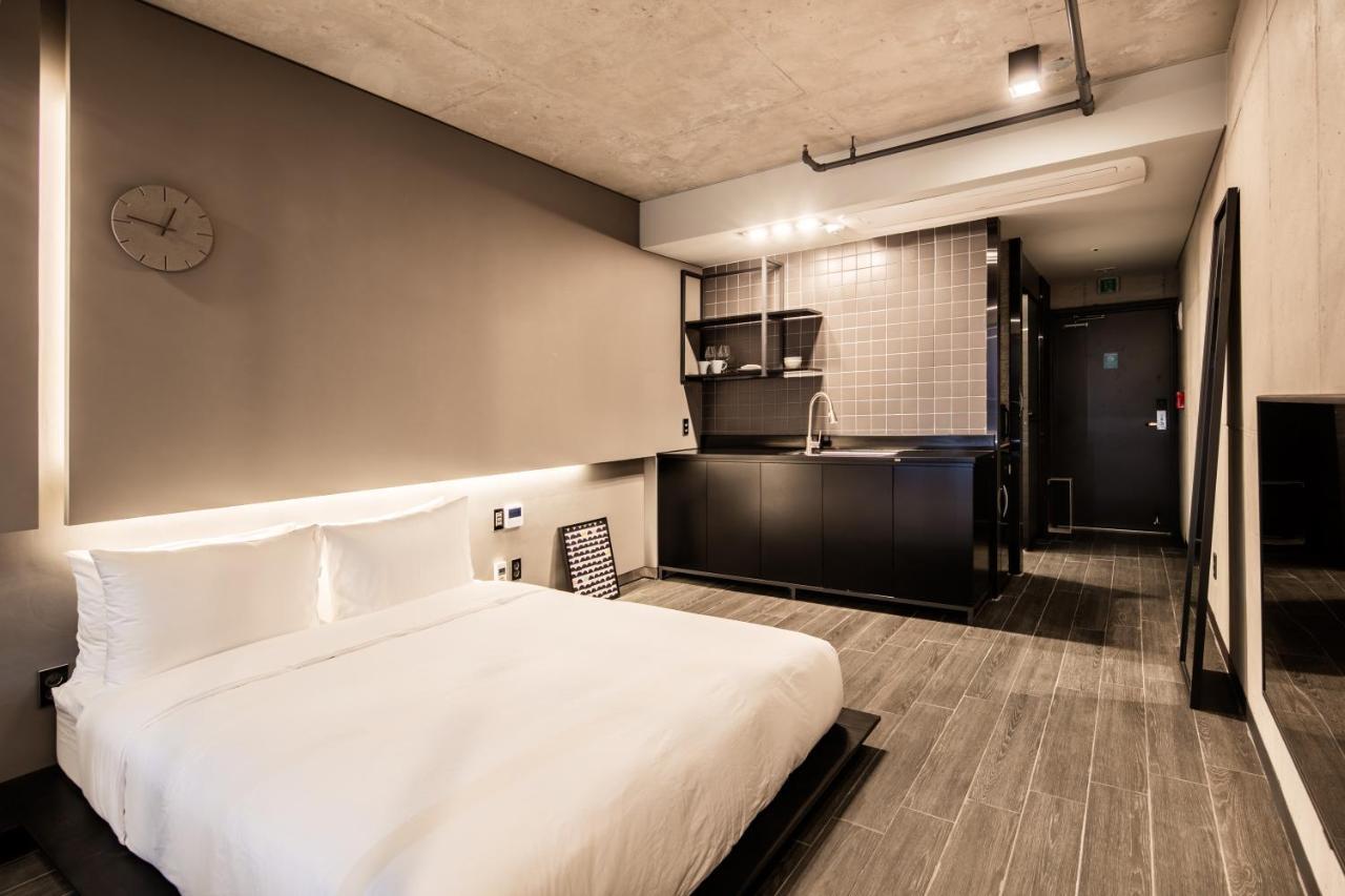 Snob Boutique Stay Seogwipo Bagian luar foto
